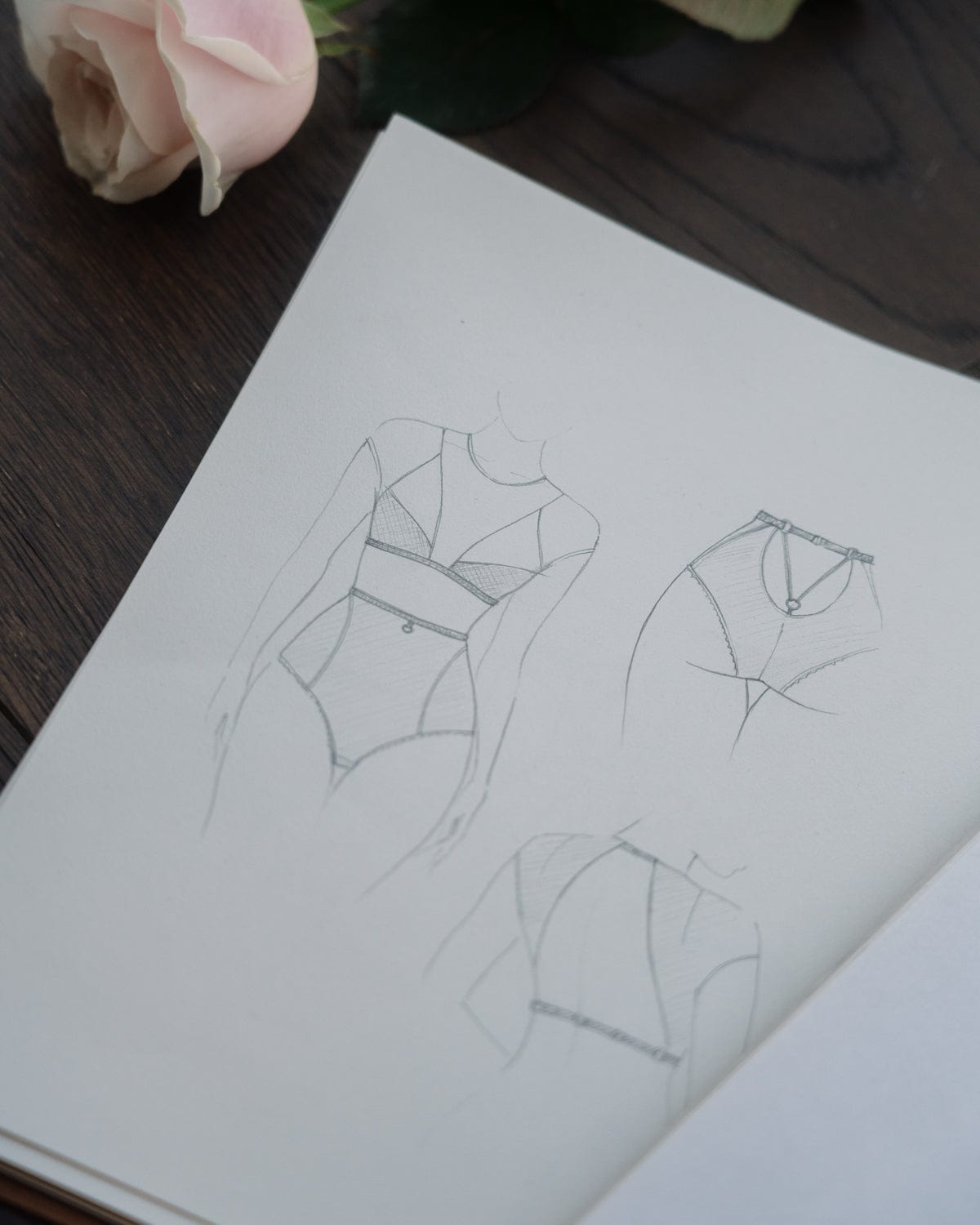 Vivi leigh london uk luxury lingerie brand sexy women design illustration underwear
